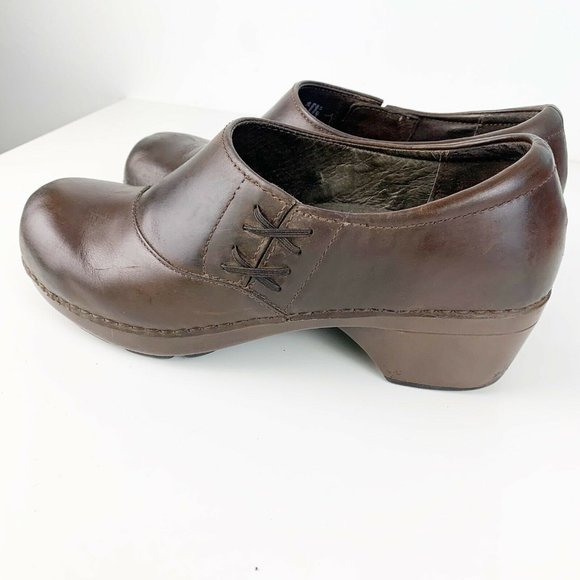 dansko clogs with low heel
